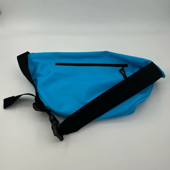 BALENCIAGA Oversized Logo Belt Bag MSRP: $950 - Picture 7 of 10